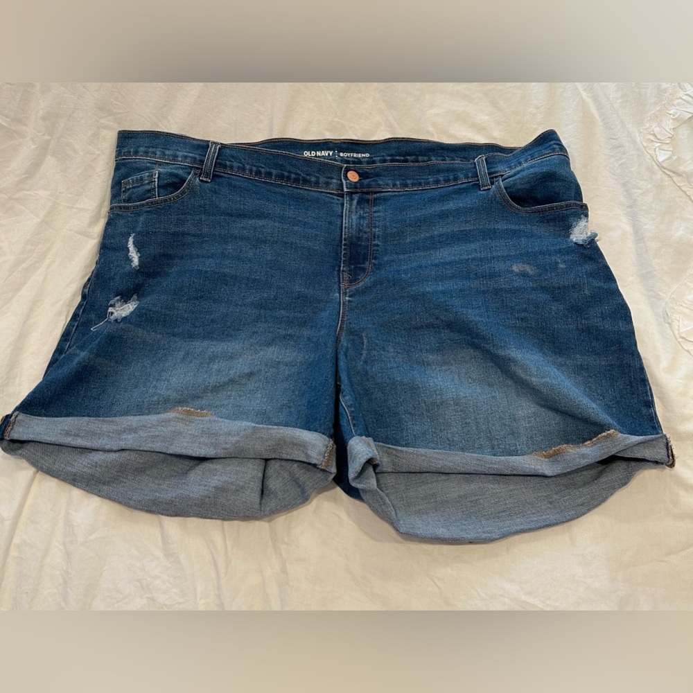 Old Navy Boyfriend Jean Shorts